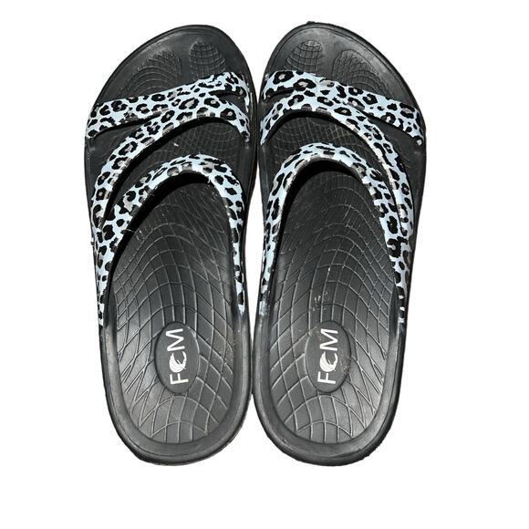 Island Surf‎ Company FOM Leopard Sandals slides W 11 M 9 - Picture 2 of 4
